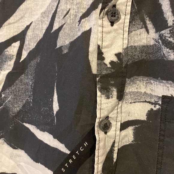 Mens Billabong Button up. - Picture 4 of 6